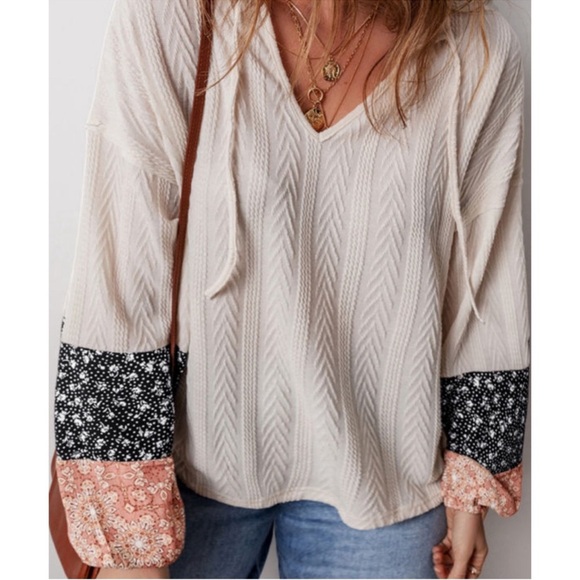 Chic Cream Sweater with Floral Sleeves - Picture 2 of 8